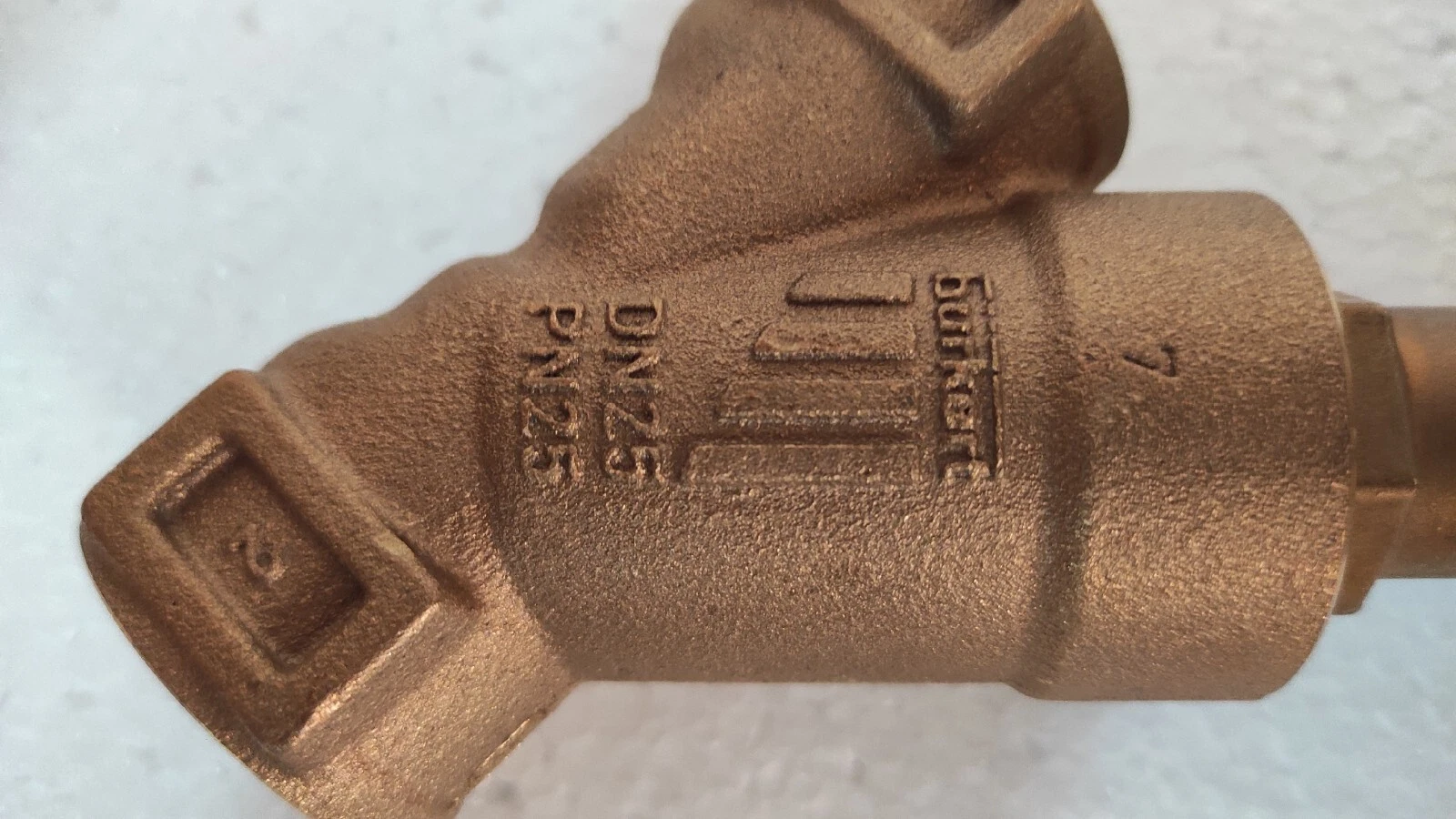 admin/uploads/uploads/burkert 2000 pneu angle valve ptfe 16 b_4.webp